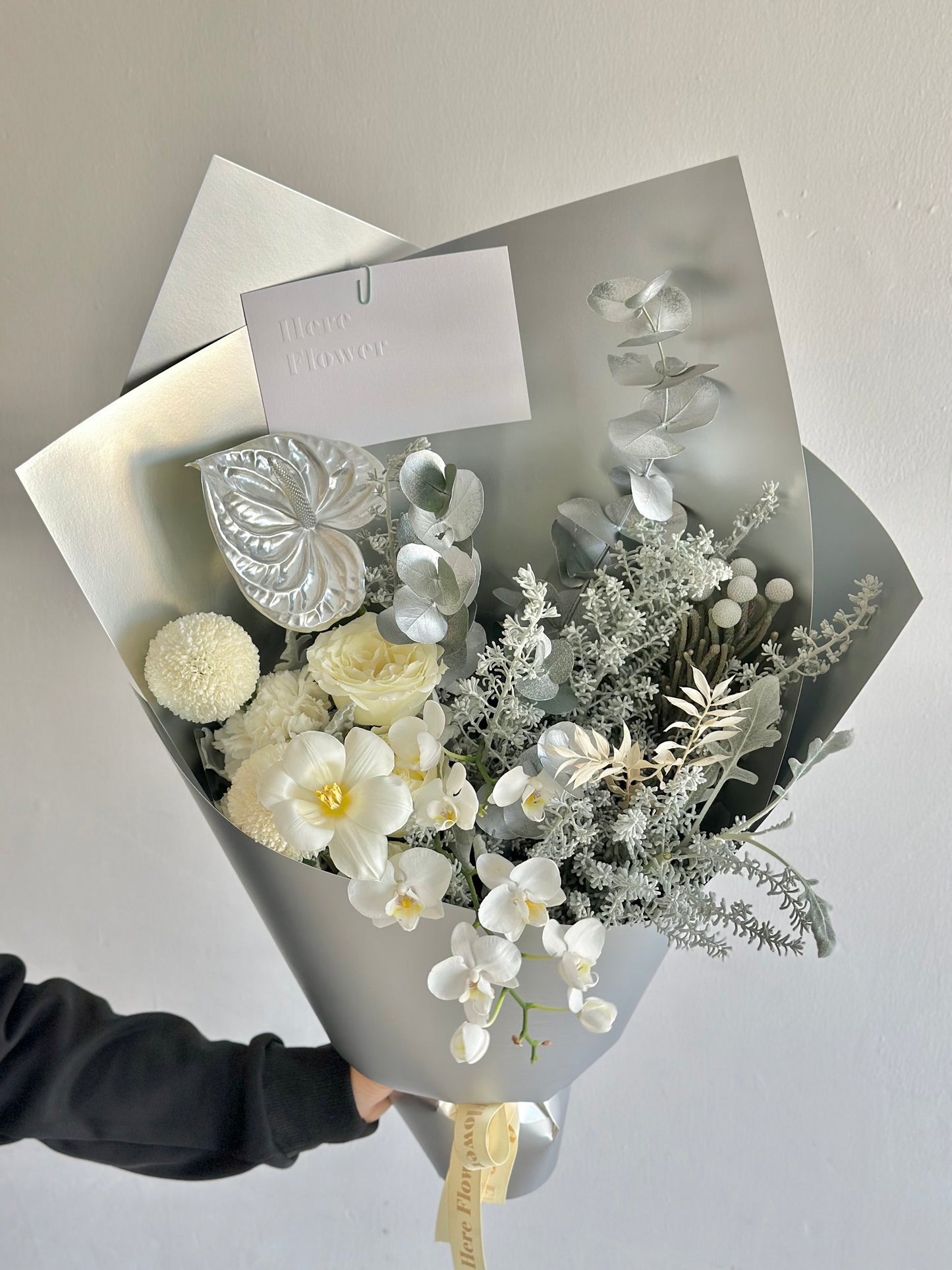 Winter Glow White Bouquet