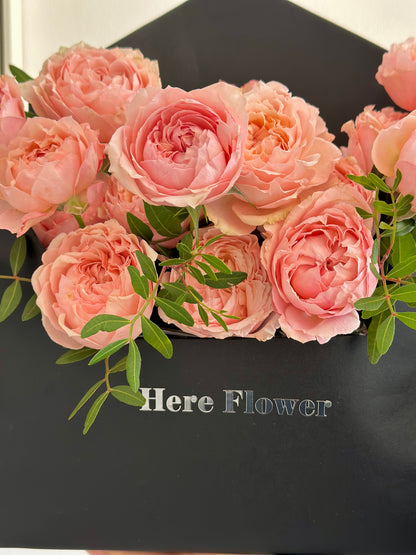 Modern Envelope Rose Flower Box – Blush Pink