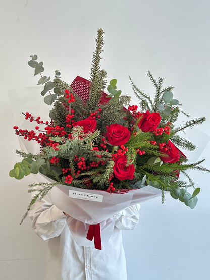 Classic Festive Bouquet (M)